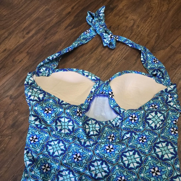 SPANX Love Your ASSETS By Sara Blakey One Piece Swimsuit -size m. - Picture 13 of 13